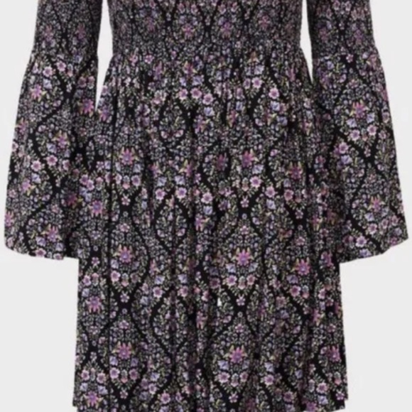 Torrid Challis Off-Shoulder Skater Dress Women’s Size 2 (634) - Picture 3 of 9